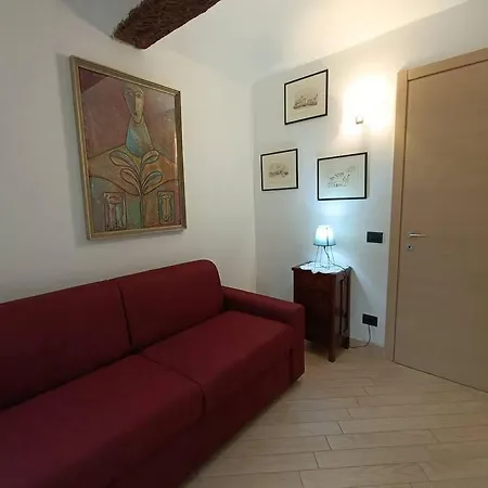 Corso Alfieri-grazioso Wi-fi E A C Apartment