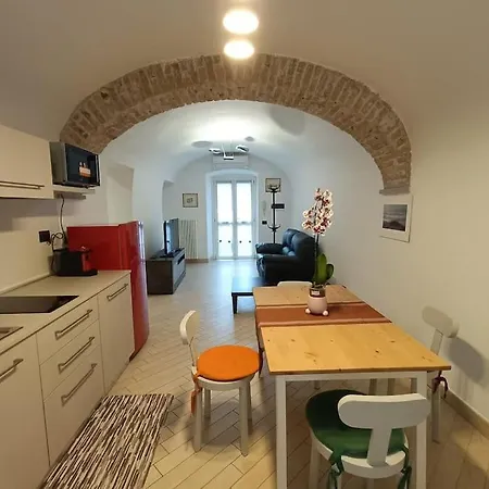Corso Alfieri-grazioso Wi-fi E A C * Asti